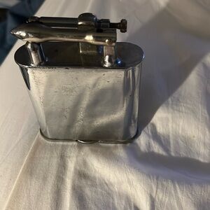 RARE VINTAGE AUTHENTIC JUMBO LIFT ARM LIGHTER